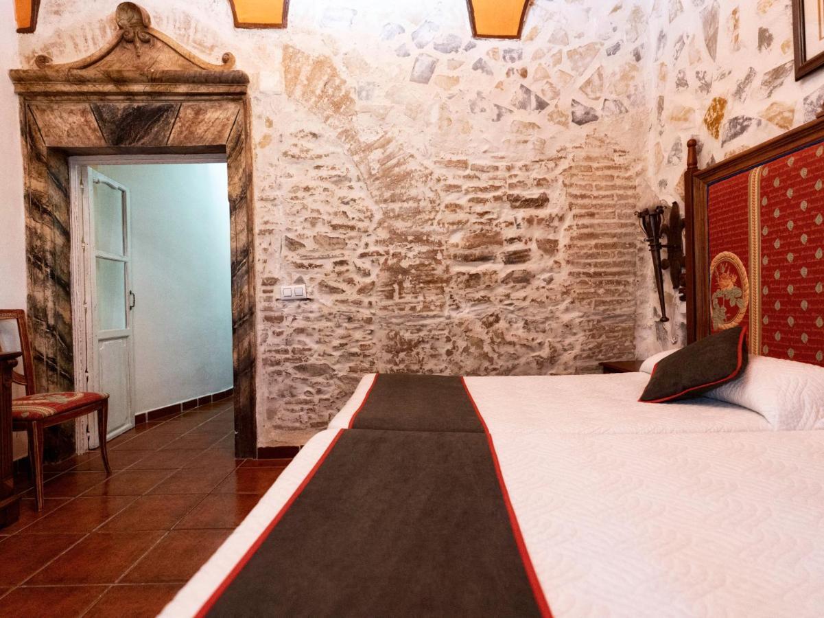 Hotel Las Palmeras By Vivere Stays Zafra Exterior photo
