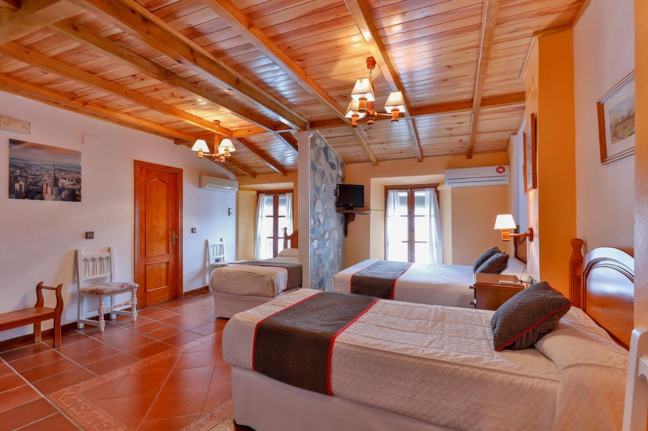 Hotel Las Palmeras By Vivere Stays Zafra Exterior photo